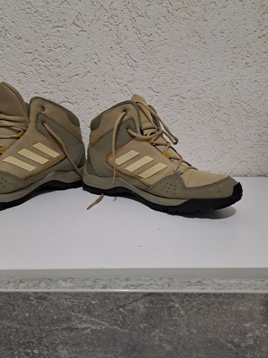 Adidas унисекс боти