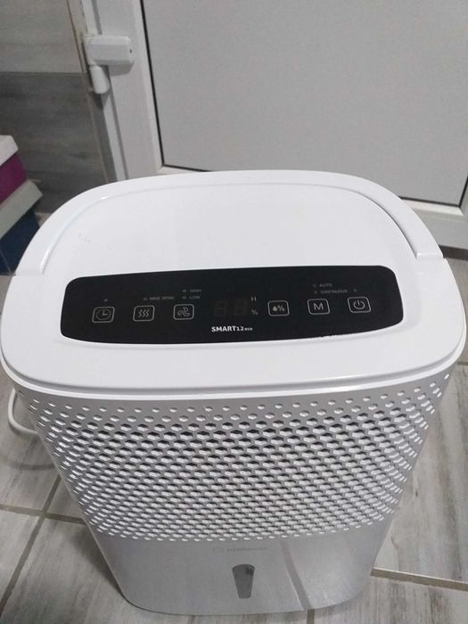 Vând dezumificator Turbionaire Smart eco12.10 litri la zi