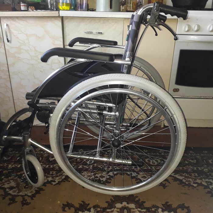 . Инвалидная каляска