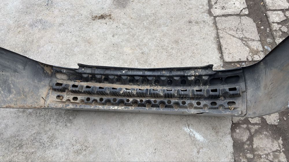 Продам бампер от приоры 2