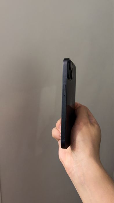 iPhone 14 Black / 256GB