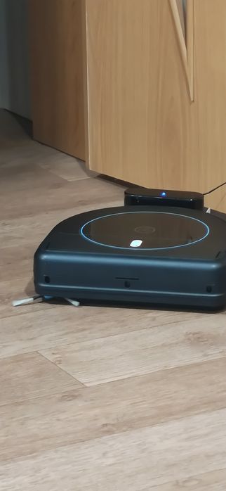 Робот- пылесос legree