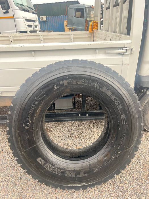 Restavratsiy qilingan yangi shinalar