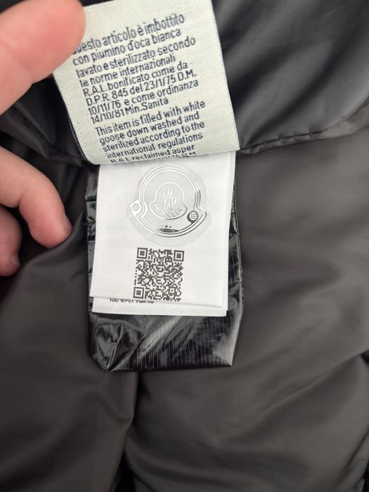 Geaca Moncler neagra