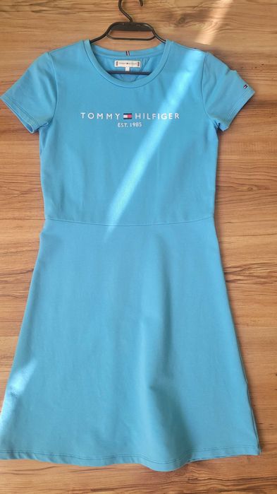 Спортна рокля на Tommy Hilfiger