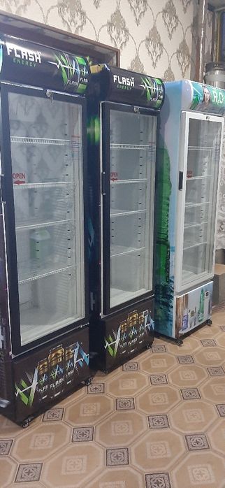 Холодилник витрина самодельный для напитков для малочни десертов