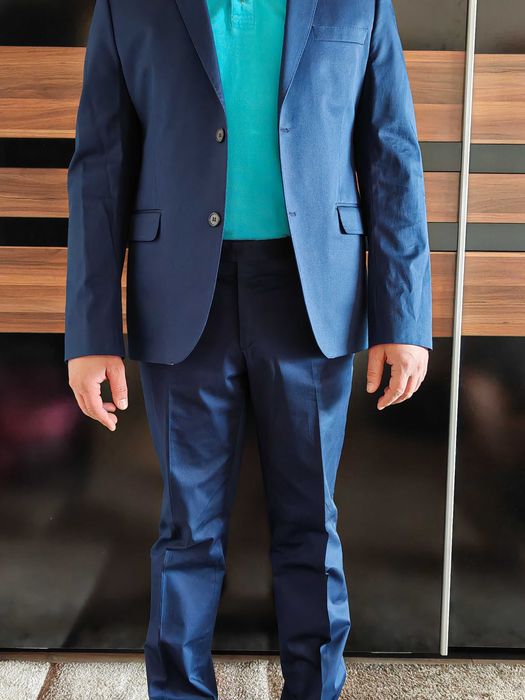 Мъжки официален костюм размер 40/42 S/M/L