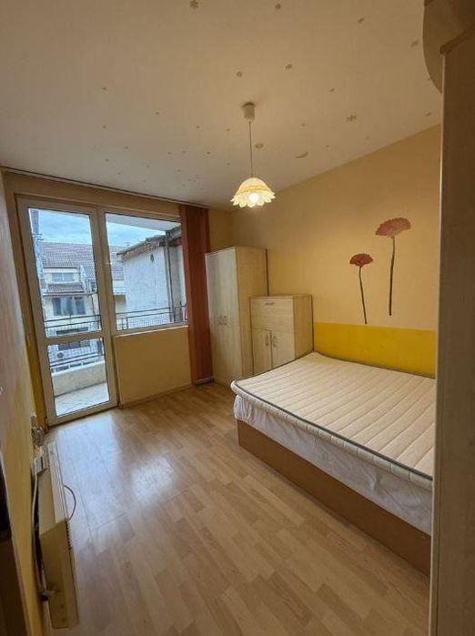 Дава се под наем Двустаен апартамент в Варна, Лятно кино Тракия - 39 кв.м за 428.91 € - Снимка #1