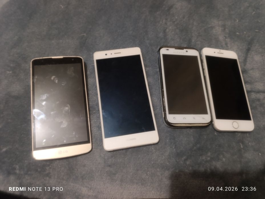 Старые телефоны за все 8000