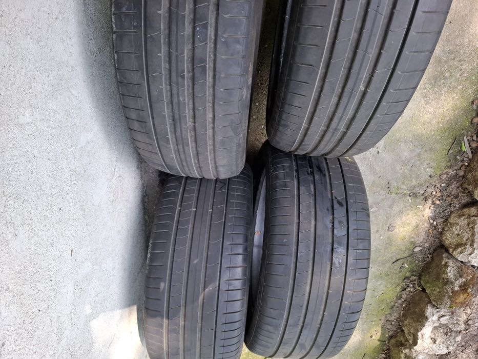 Vand anvelope de vara pirelli p zero pz4 runflat rsc