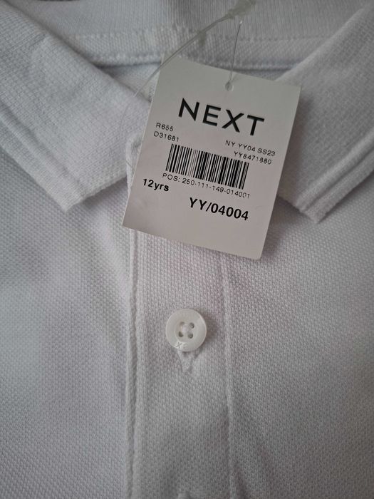 Tricou alb cu nasturi