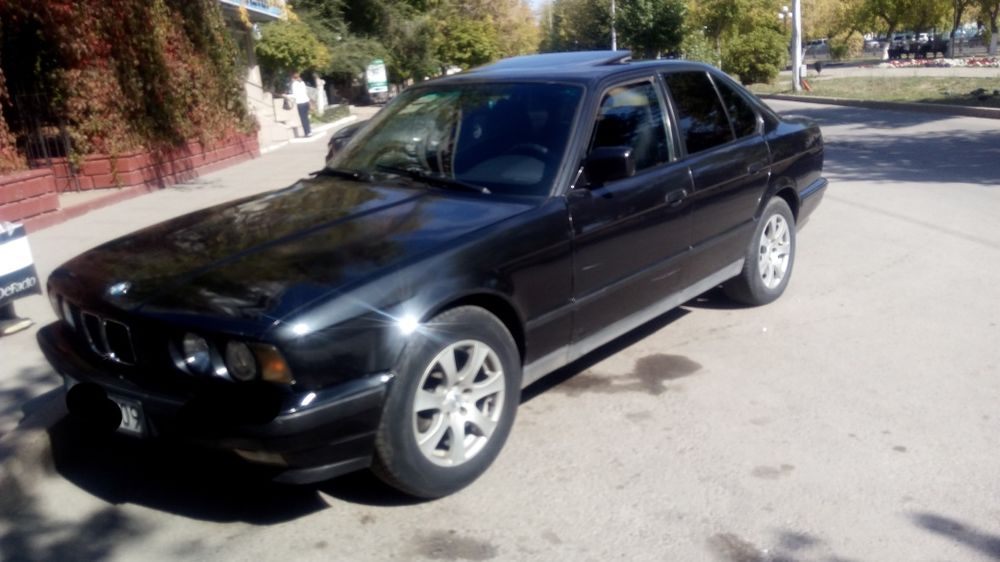 Продам БМВ 5 е34