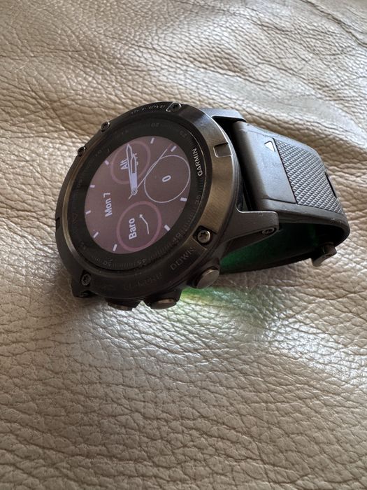 Garmin Fenix 5 smartwatch