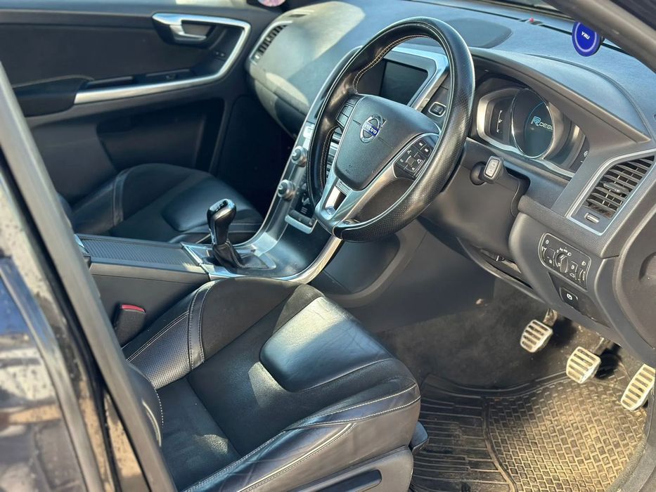 Dezmembrari Volvo XC60 R-Design 2.0 Diesel