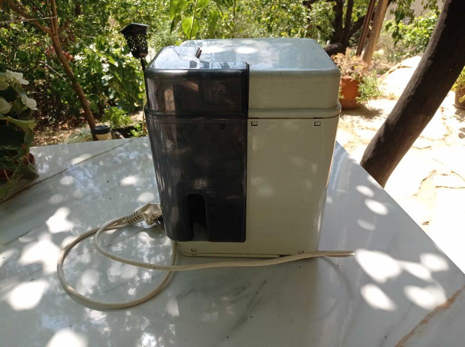 Кафемашина Saeco работи