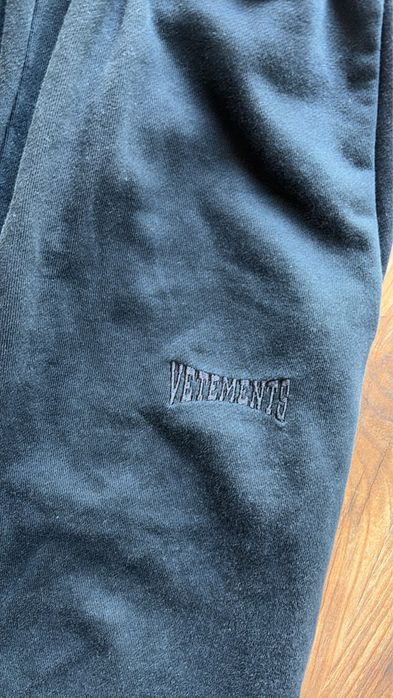 pantaloni baggy VETEMENTS