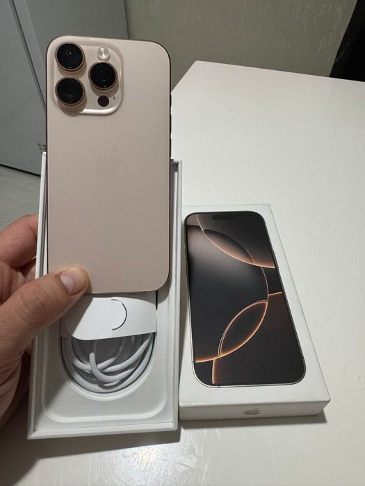 Iphone 16 PRO 128gb NOU activat pt proba( 2 incarcari)