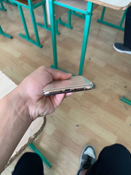 Iphone xs 256gb.