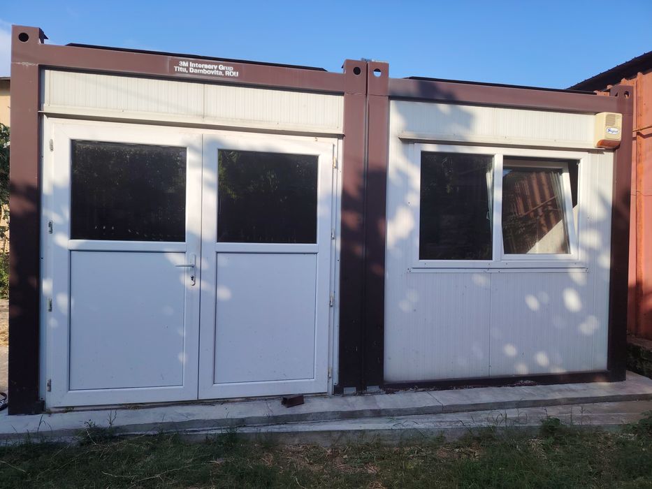 Vând modul  60 mp din 4 containere cu  panouri sandwich- baie, instalație electrică