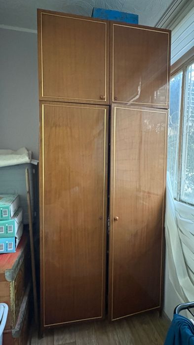 Платяной шкаф б/у