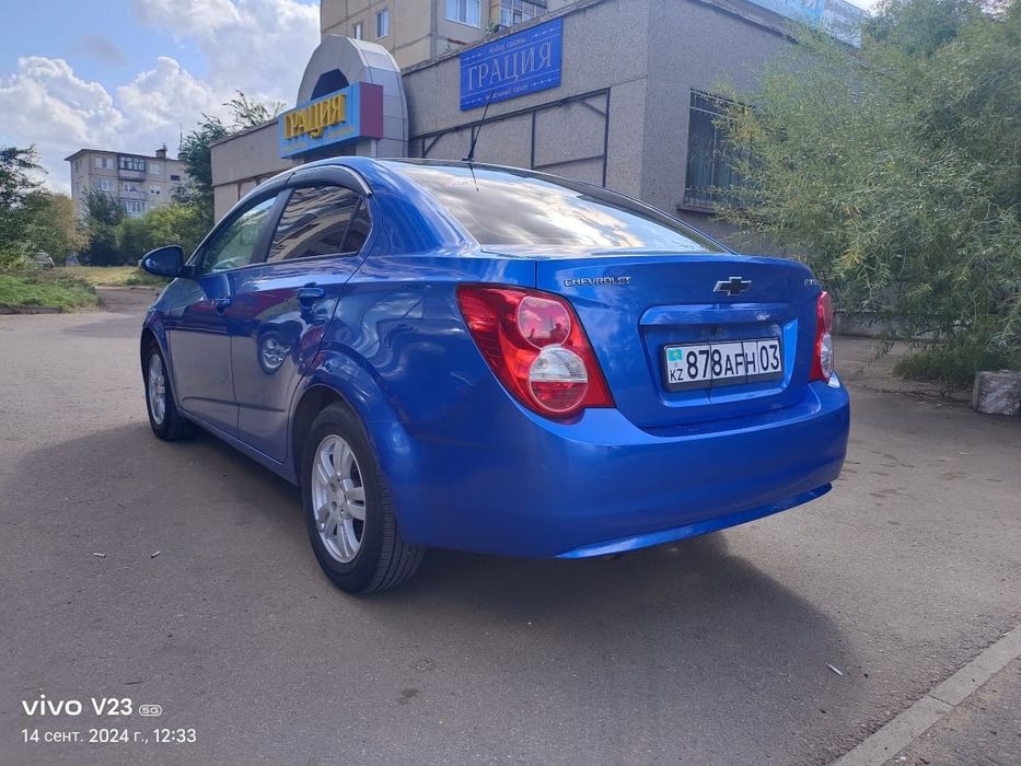Шевролет Авео 2015год