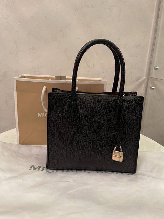 Сумка - Michael Kors Mercer - Кожаная, Черная