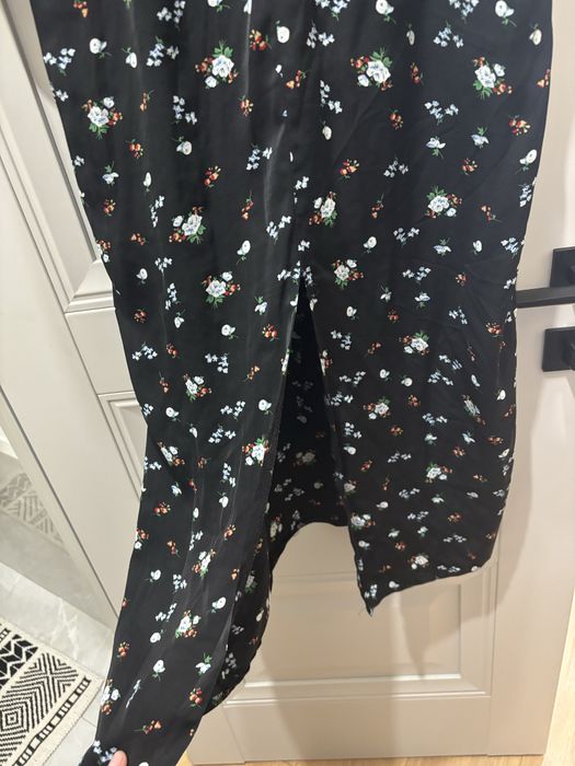 Продается платье миди от бренда Belkovna