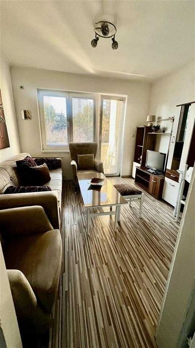 Дава се под наем Двустаен апартамент в Пловдив, Център - 64 кв.м за 300.9 € - Снимка #5