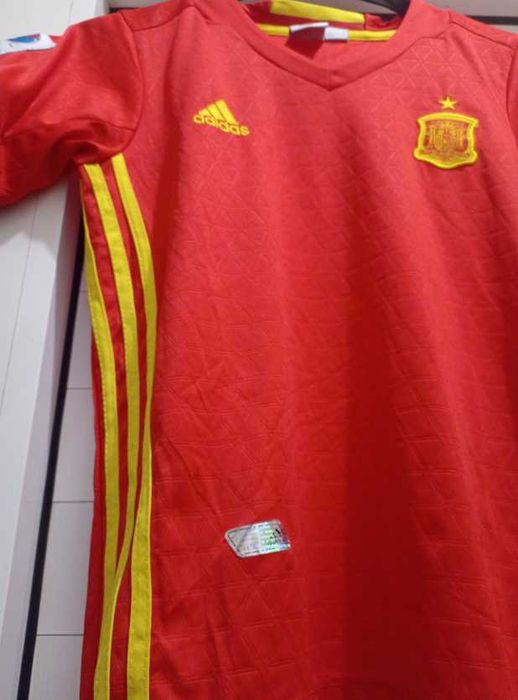 Оригинален екип на Испания от Евро 2016