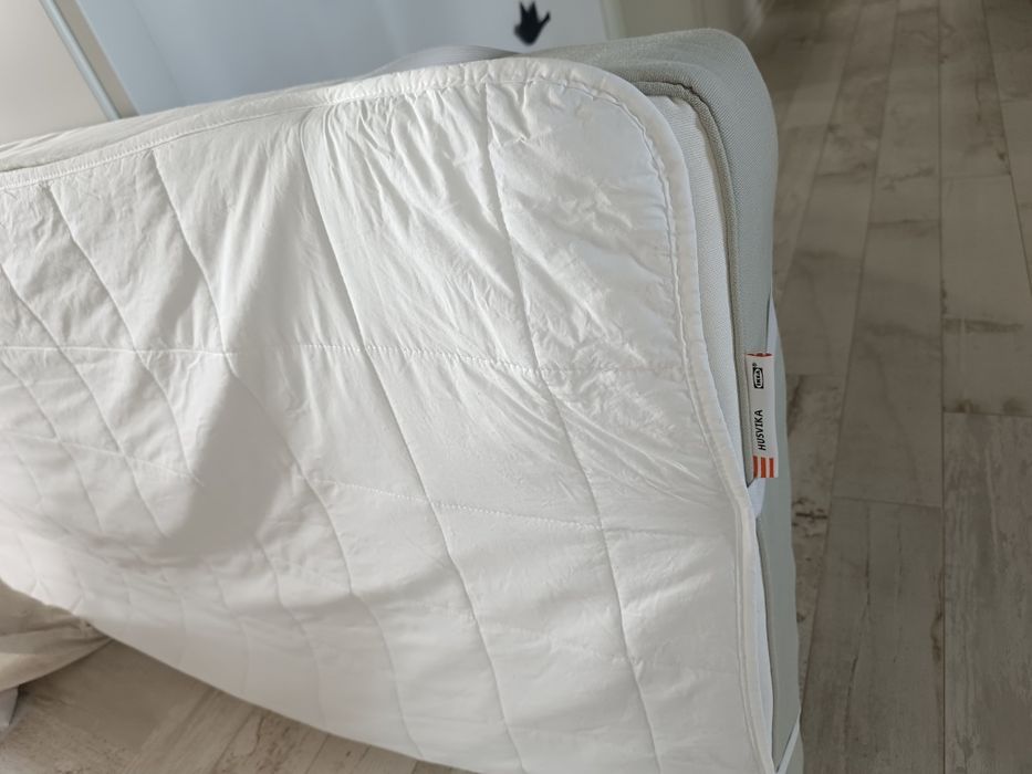 Vand toate la acest pret pat metalic 200x80 cm + somiera lemn + saltea arcuri + protectie