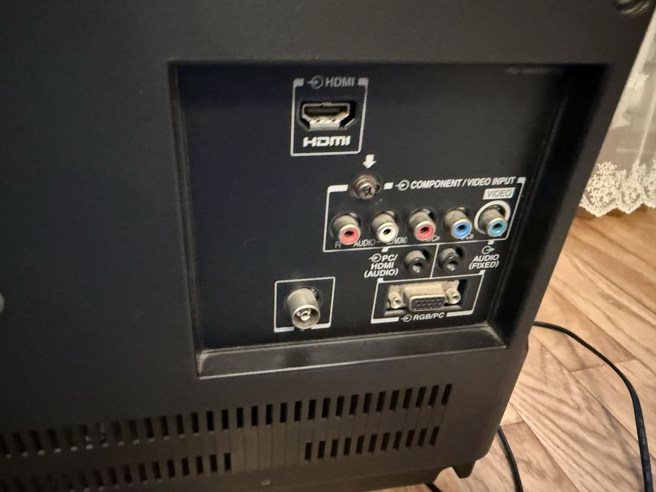 Телевизор Toshiba  24PB1V, б/у