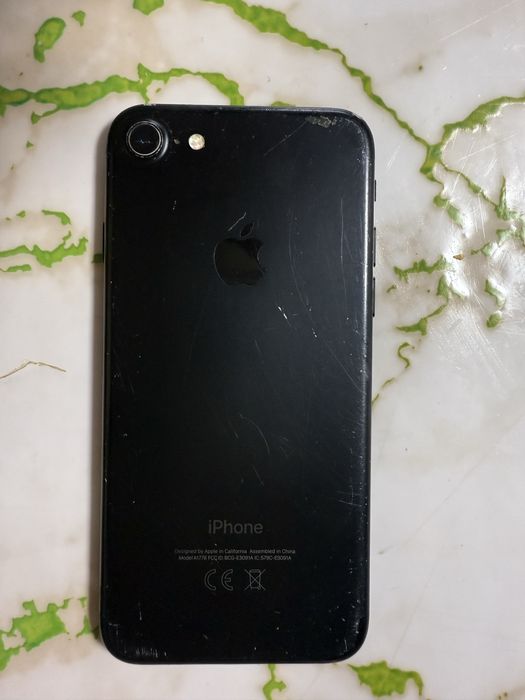 Айфон 7 , 32гб сатылады