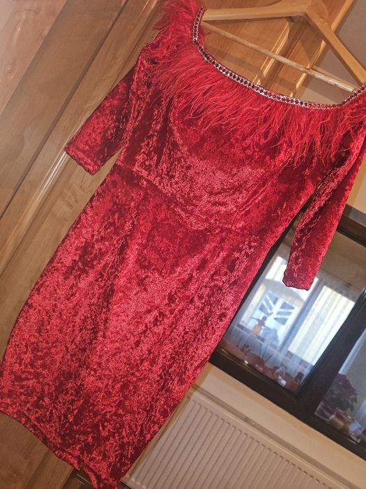 Rochie roșie de ocazie