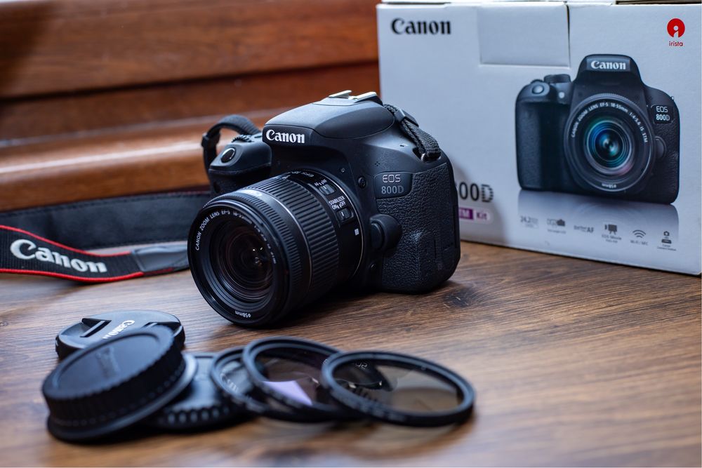 Фотоапарат Canon EOS 800D  + EF-S 18-55 IS STM