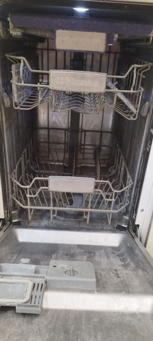 Продам посудомоечную машину