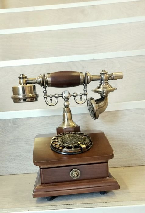 Нов Аналогов  Дървен Ретро Телефон със Шайба