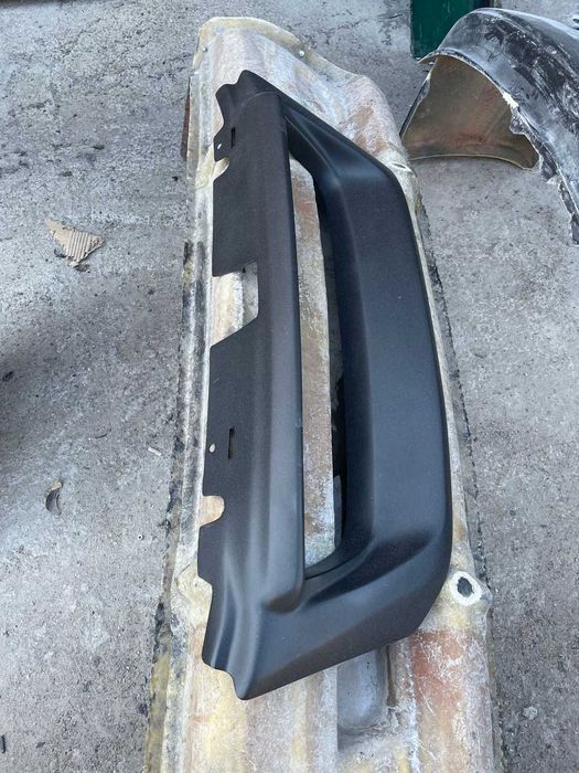 Обвес Subaru Forester SF — бампер, пороги, спойлер