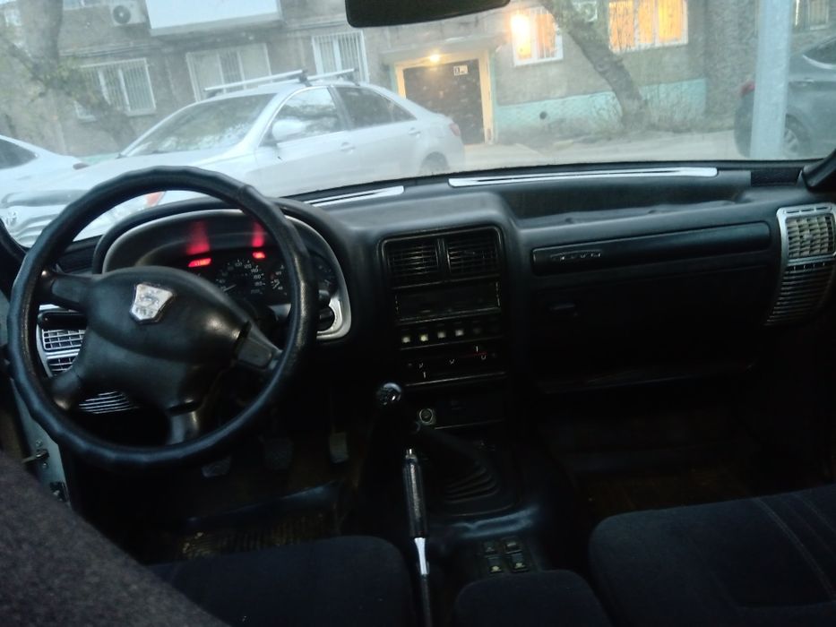 Автомобиль газ 3110