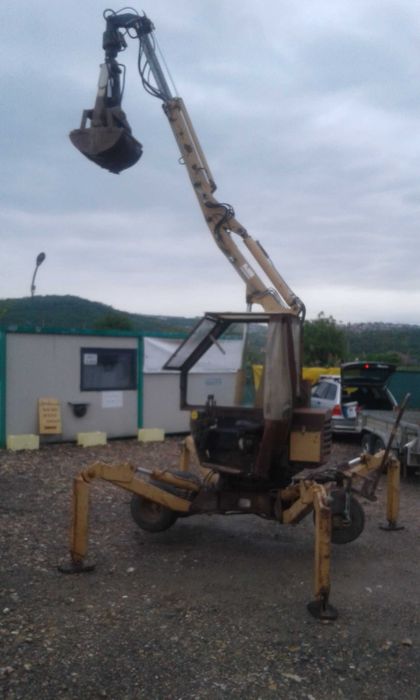 Vand excavator Boki 2550 spider
