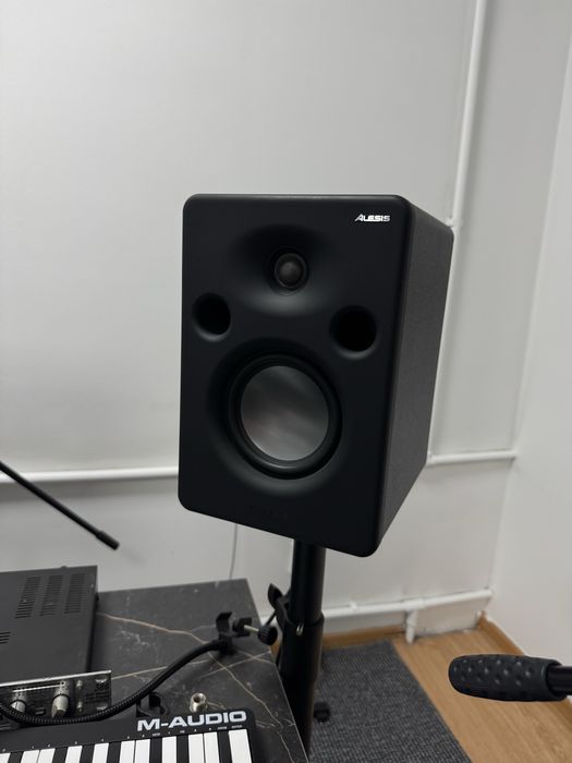 Студийные мониторы Alesis MK3 Active