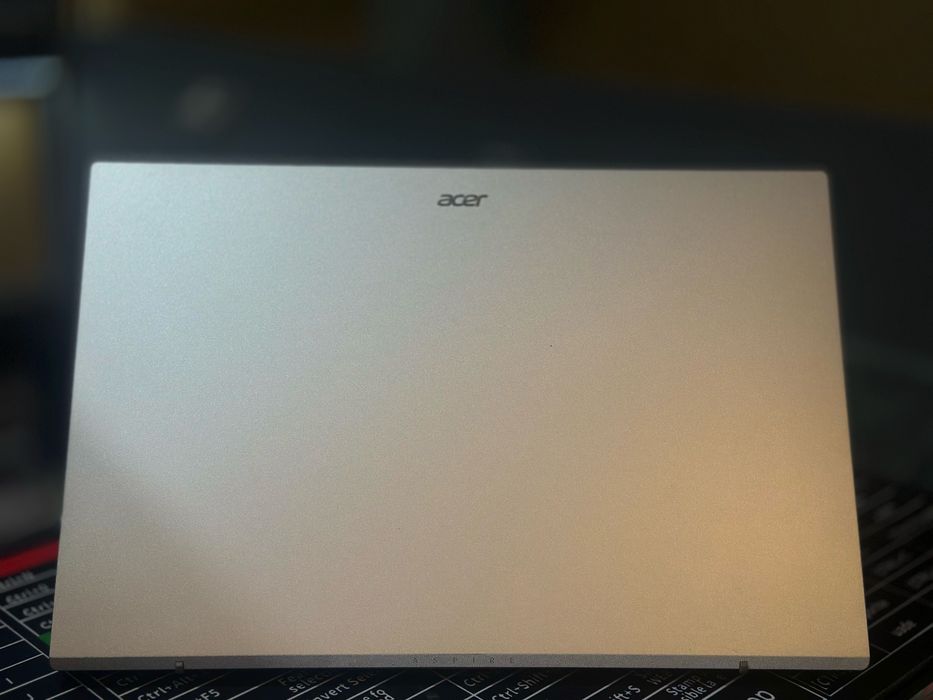 Ноутбук офисный Acer Aspire  AMD Ryzen 7-5700U 16/512GB