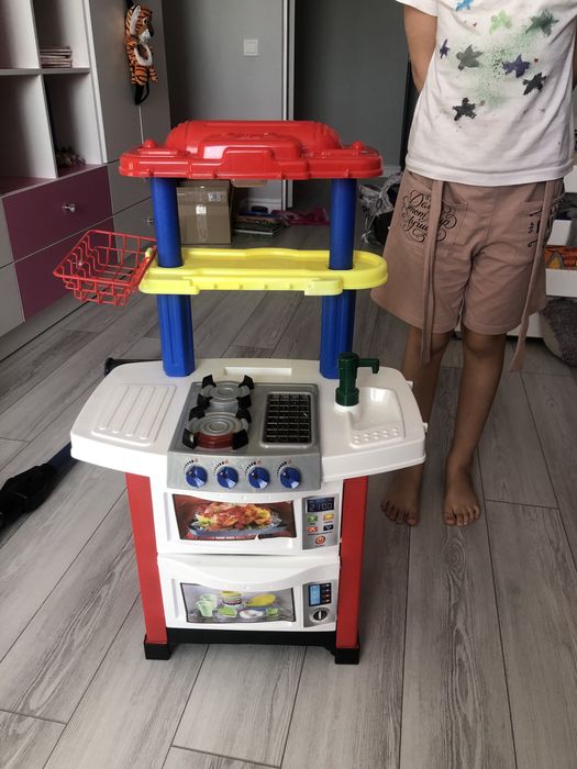 Кухня игровая для девочки
