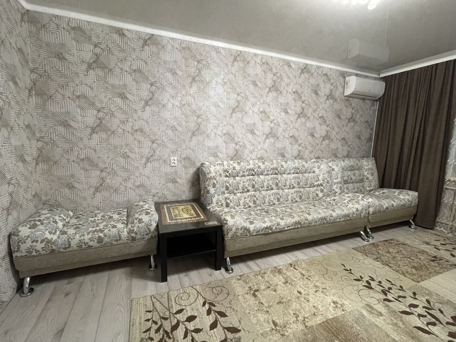 Продам диван модульный, размеры 2+1+1 метра