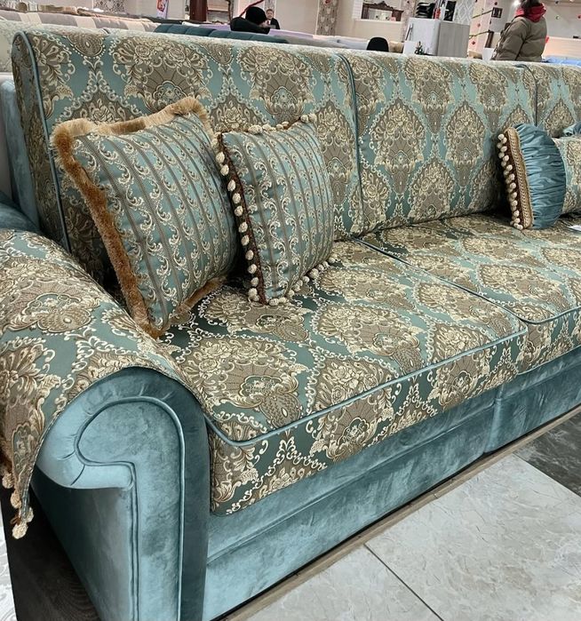 Продам красивый диван