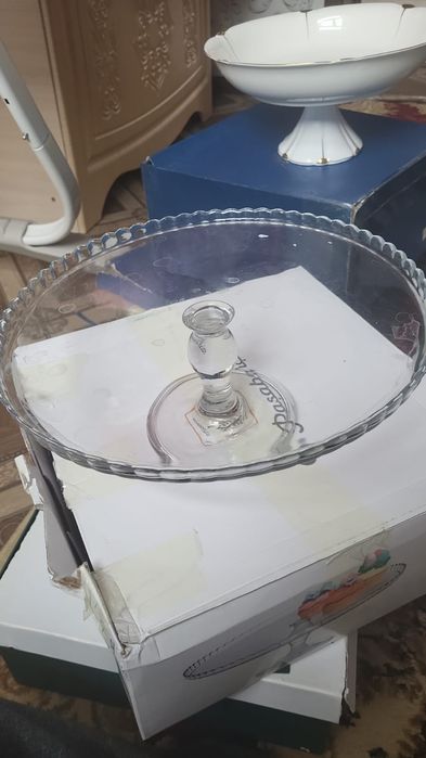 Конфетница, ваза, холодница ө