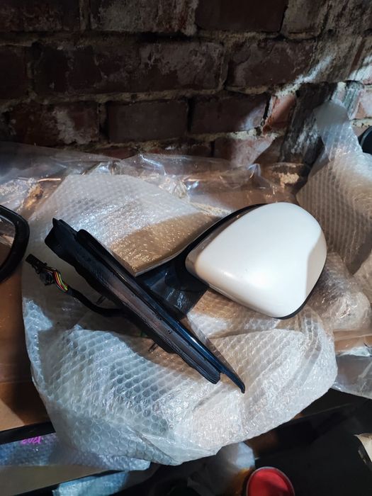 Vînd oglinda stînga si dreapta Renault Talisman  2018