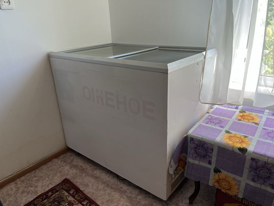 Продам морозильник