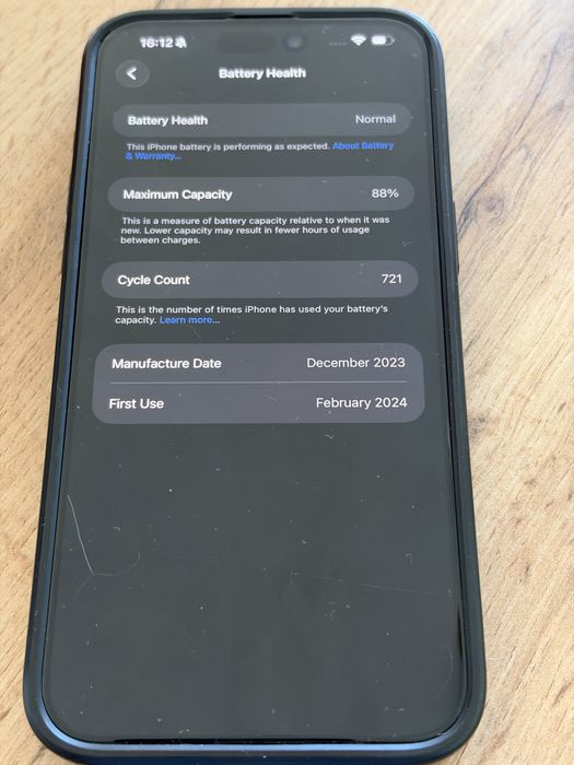 Iphone 15 pro max 256 черен 88% батерия