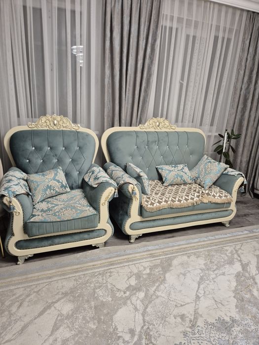 Продам диван с креслом