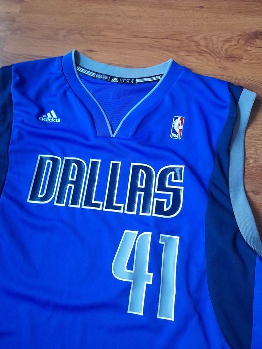 Adidas DALLAS NOWITZKI потник L размер.